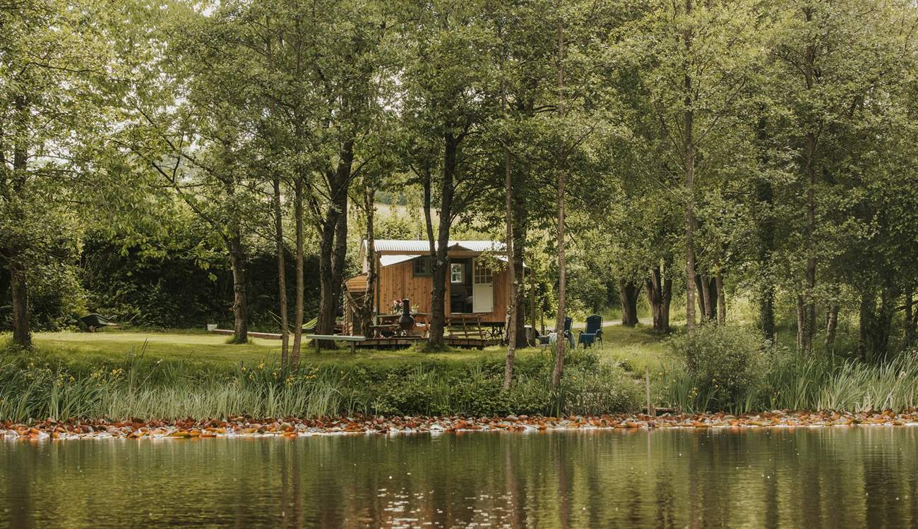 A picture-perfect, lakeside escape. 