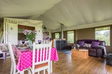 The dining-table is perfect to have a leisurely meal at after a day of exploring.