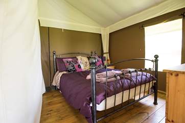 The lovely double bedroom.