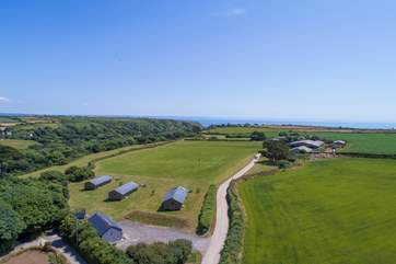 Wow! Here you can really see how close these fabulous tents are to the sea.