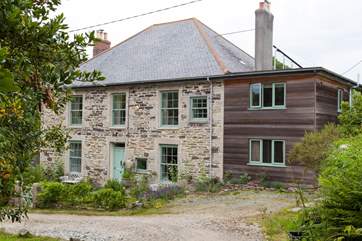 This stately old Georgian farmhouse has been lovingly renovated and immaculately furnished.