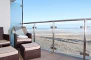 Welcome to Neptune!
There is lovely balcony furniture with comfortable cushions - put your feet up and listen to the sound of the sea.