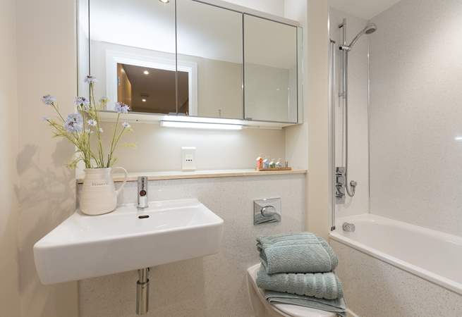 This is the family bathroom, on the same level as the two bedrooms.