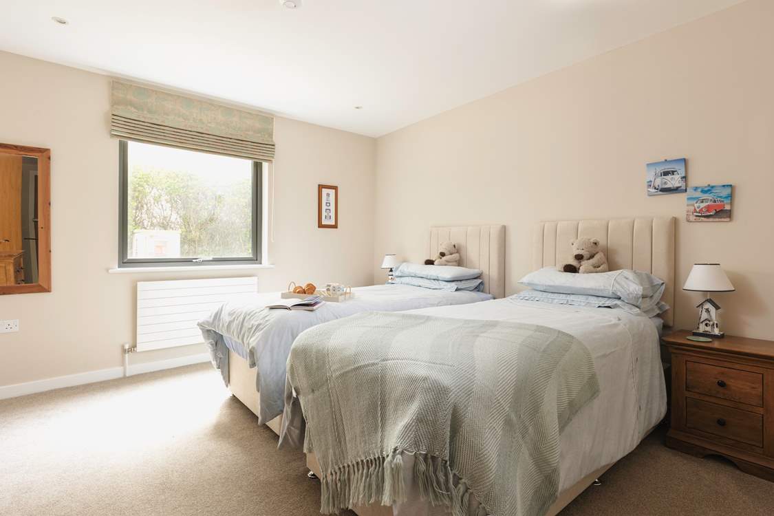 This gorgeous zip and link room means you can have a twin room or super king room - the choice is yours.
