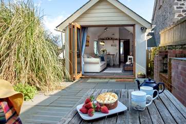 Little Sandcastle has a sheltered patio.