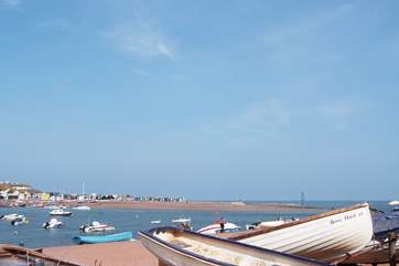 Boats on the beach in Shaldon. What a pretty sight.