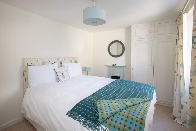 This bedroom is at the front of the cottage - another very comfortable bed with gorgeous bed linens.