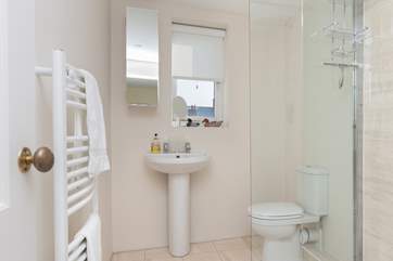 Another view of the en suite shower-room.
