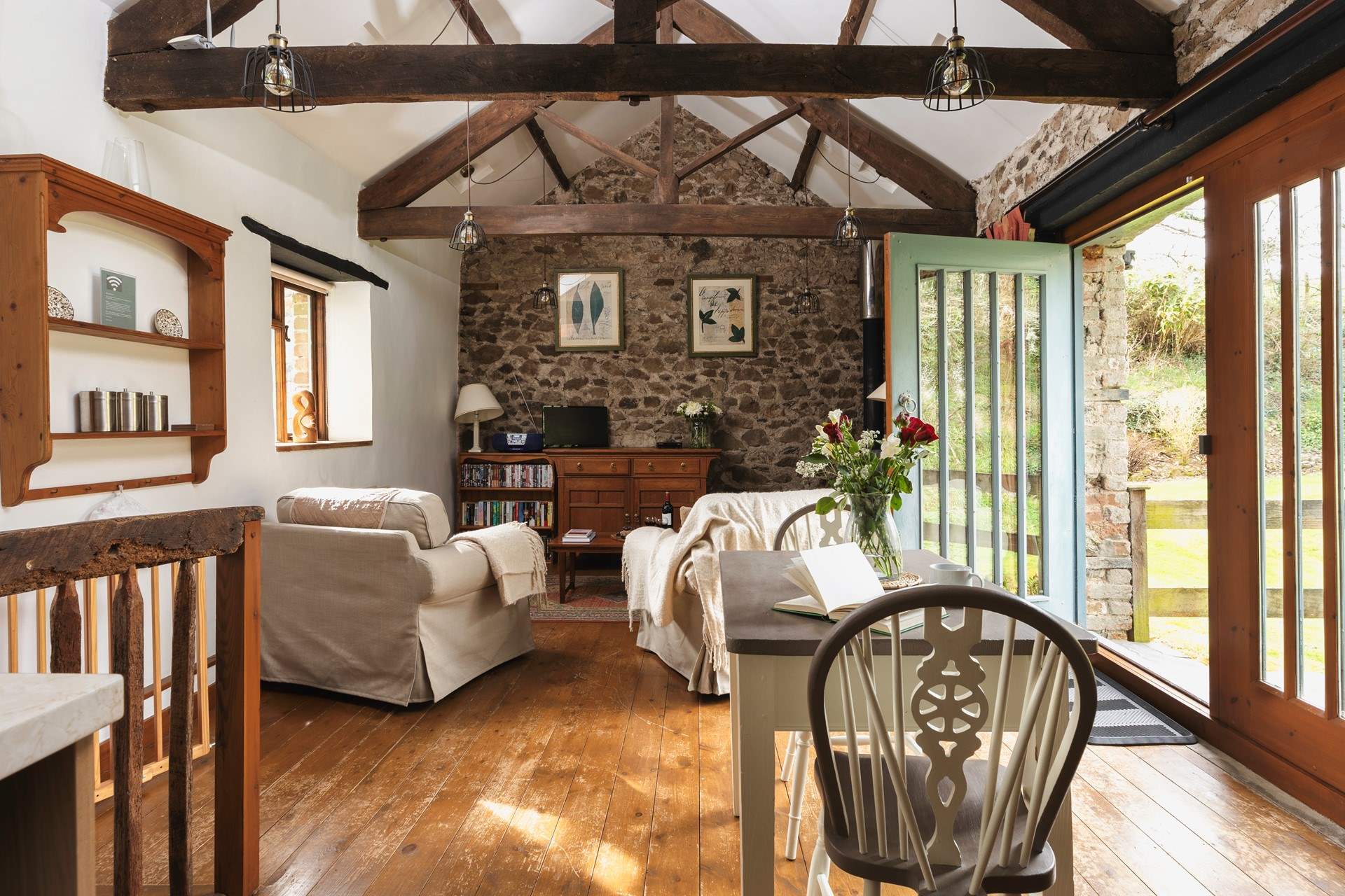 The cosy living area can be found on the first floor.