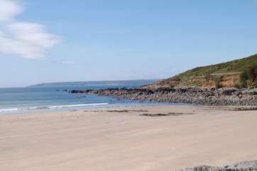 Just a five minute drive away is the unspoilt village of Perranuthnoe, boasting an excellent pub as well as a fabulous sandy beach at low tide.