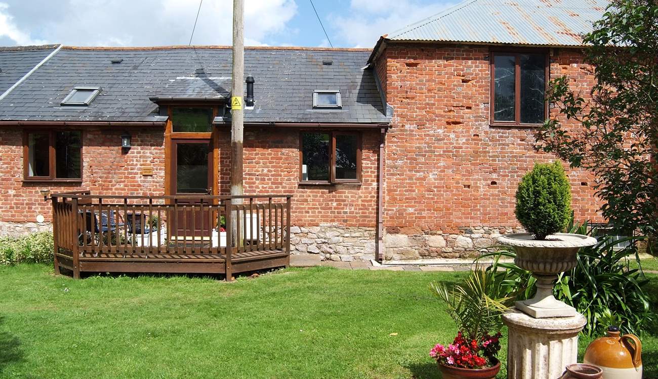 The front of this deceptively spacious and very comfortable cottage.