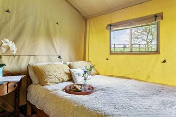 The delightful double bedroom.