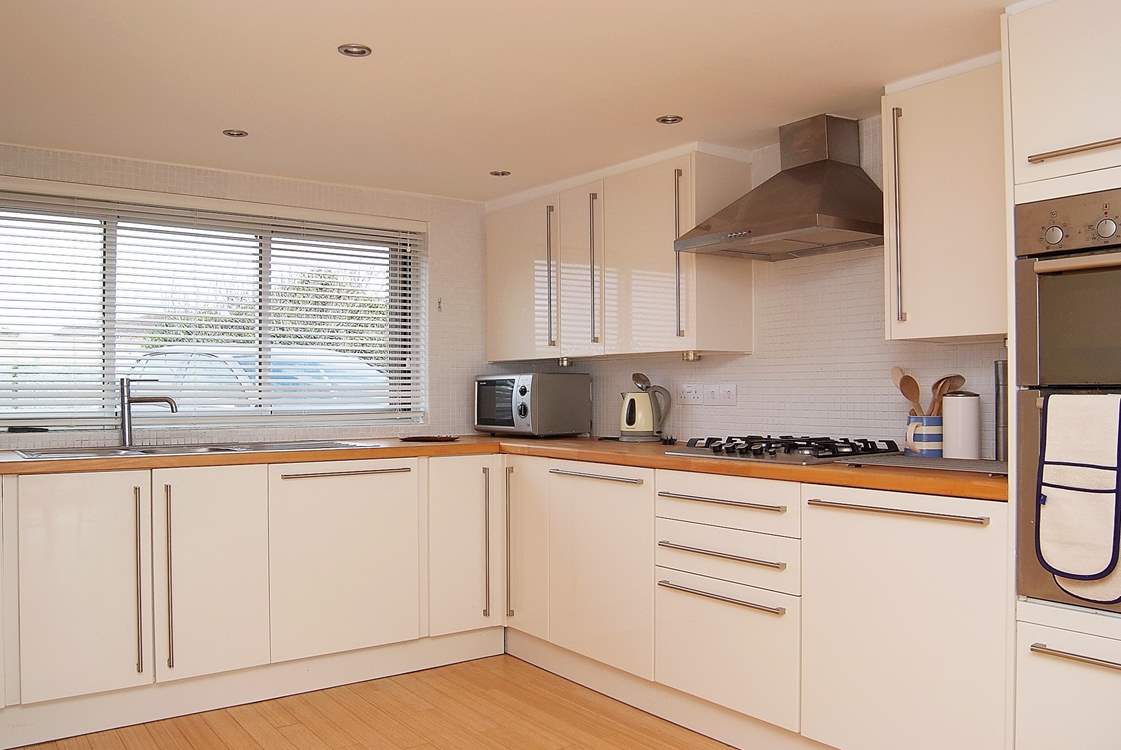 The kitchen-area of the kitchen/diner.