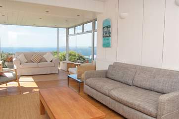 Comfortable furnishings and sea views. Perfect!