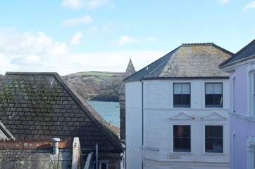 Glimpses of the river from Bedroom 1.