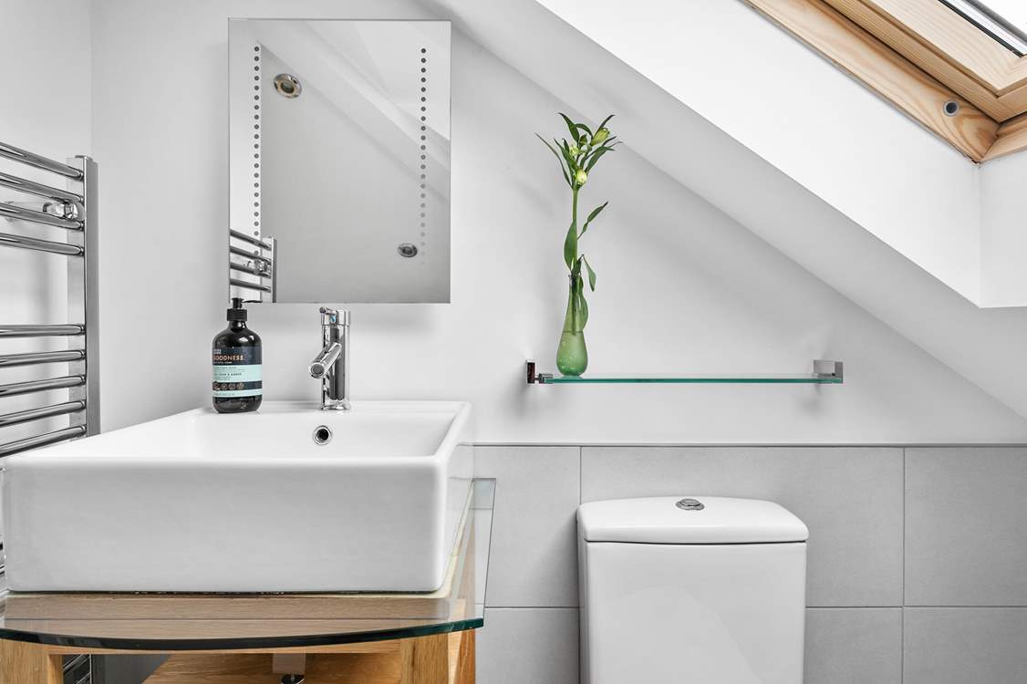 The bathroom is lovely and light.