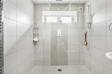 The wet-room on the lower ground floor sits between bedroom 3 and 4.