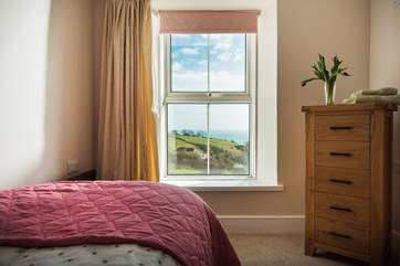 The single bedroom shares those amazing views.