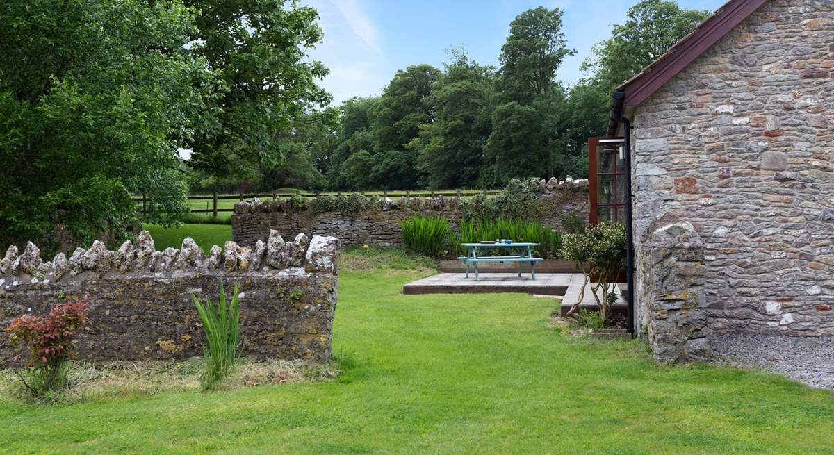 The garden is divided into two parts, all dedicated to the cottage and not overlooked by anyone else at all. The owner's house is some distance away.