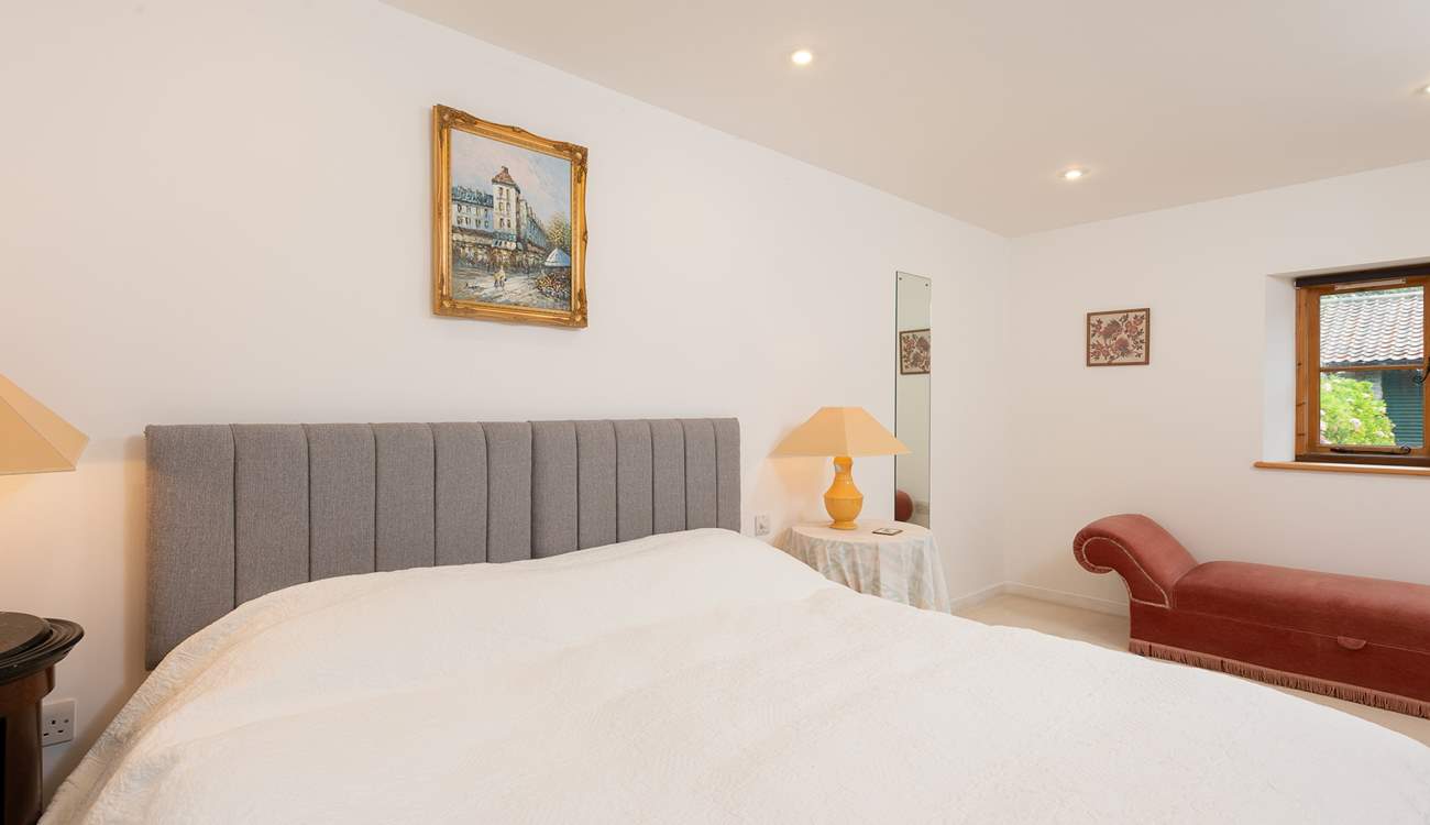 The bedroom has a wonderful super-king sized bed, which can be made into two twins if preferred, and plenty of space for storage too.