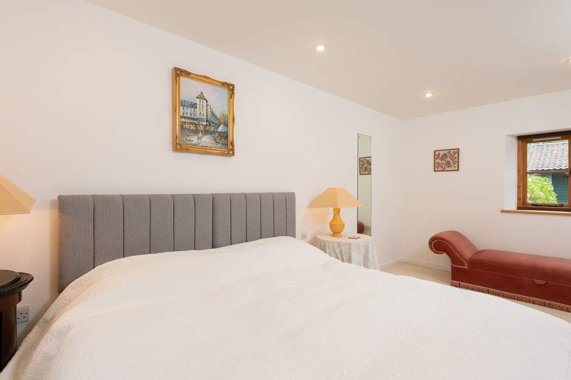 The bedroom has a wonderful super-king sized bed, which can be made into two twins if preferred, and plenty of space for storage too.