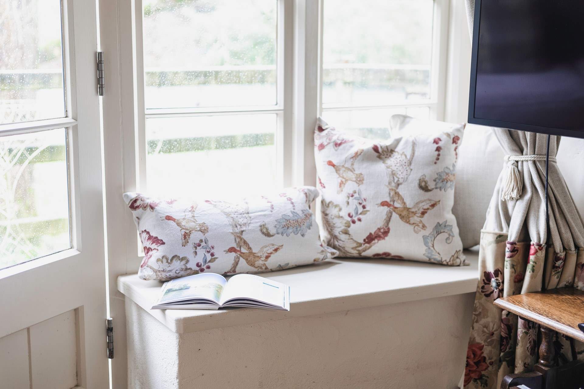 Take a spot in the window and watch the wildlife.