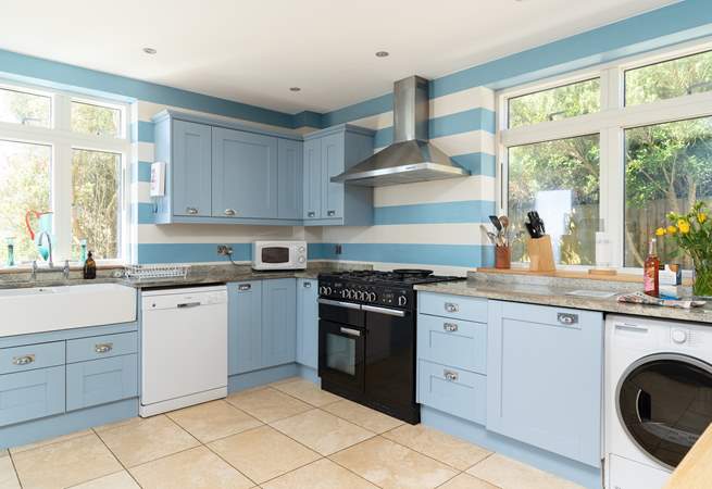 A kitchen supplied with all you need for your holiday at Cliff House.