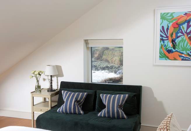 Look at the view from the side window, what a view to wake up to!