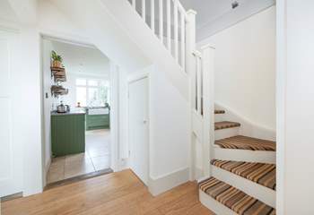 The sweeping staircase.