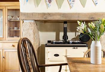 Cook up a feast in this charming cottage.