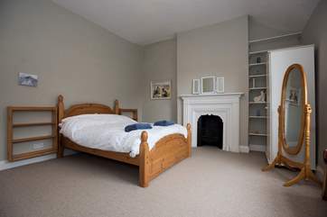 The double bedroom.
