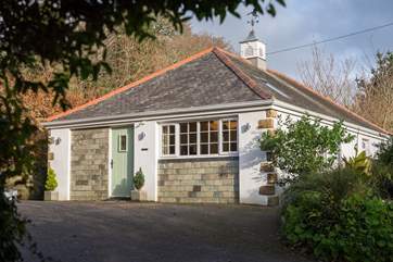 The Gatehouse is a wonderfully comfortable, well appointed single-storey property.