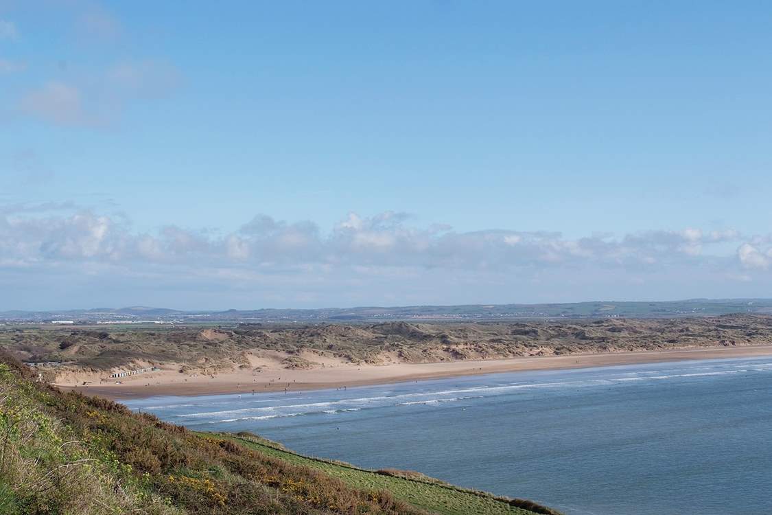 North Devon's beaches are as good as any in Cornwall for surfing! Endless stretches of golden sand and rolling waves. This is Saunton Sands.