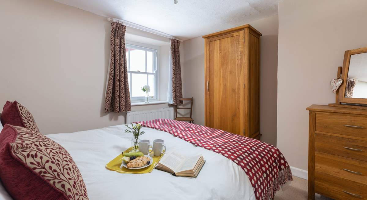 The gorgeous main bedroom.