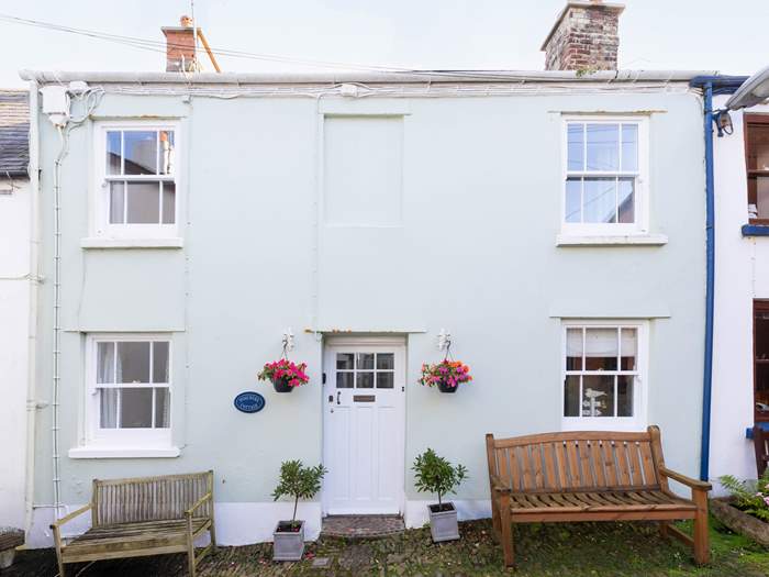 Poachers Cottage, Sleeps 4 in Appledore