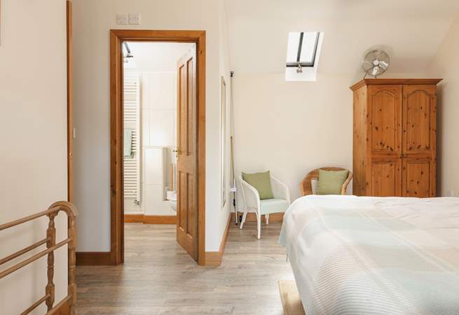 Peeking through to the en-suite shower room.