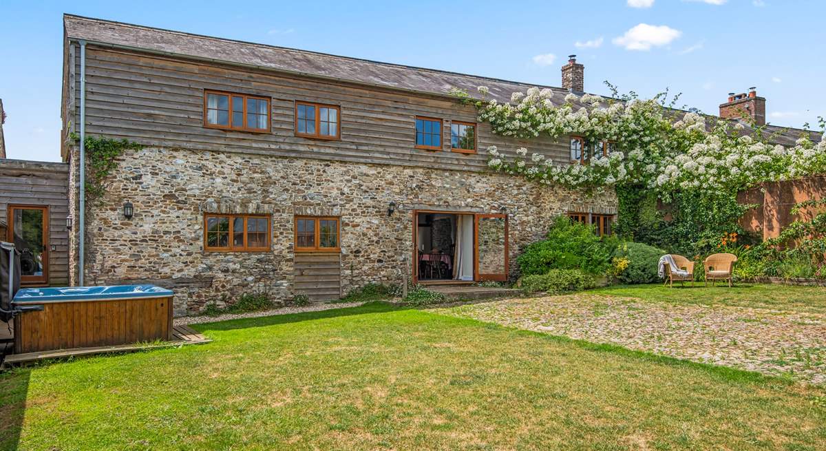 Lambs Lawn is a stunning barn conversion.