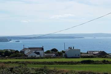 Close to the coastal footpath, the breathtaking walks south and north are wonderful.