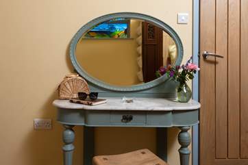 The perfect little spot to get ready.