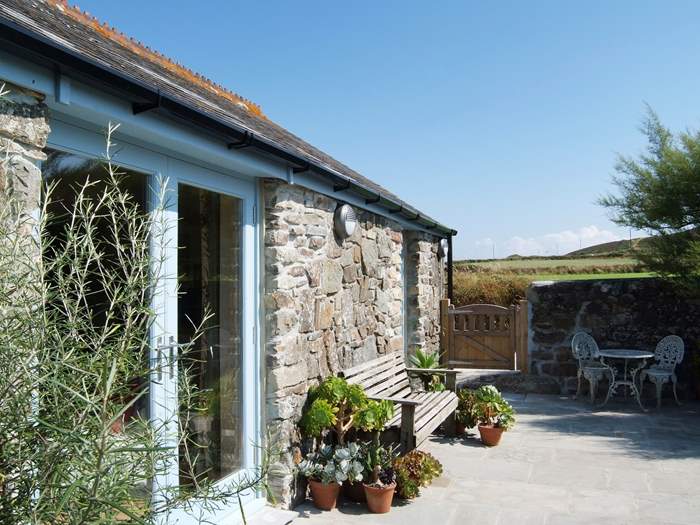 Stargazy Skies, Sleeps 2 in St Agnes