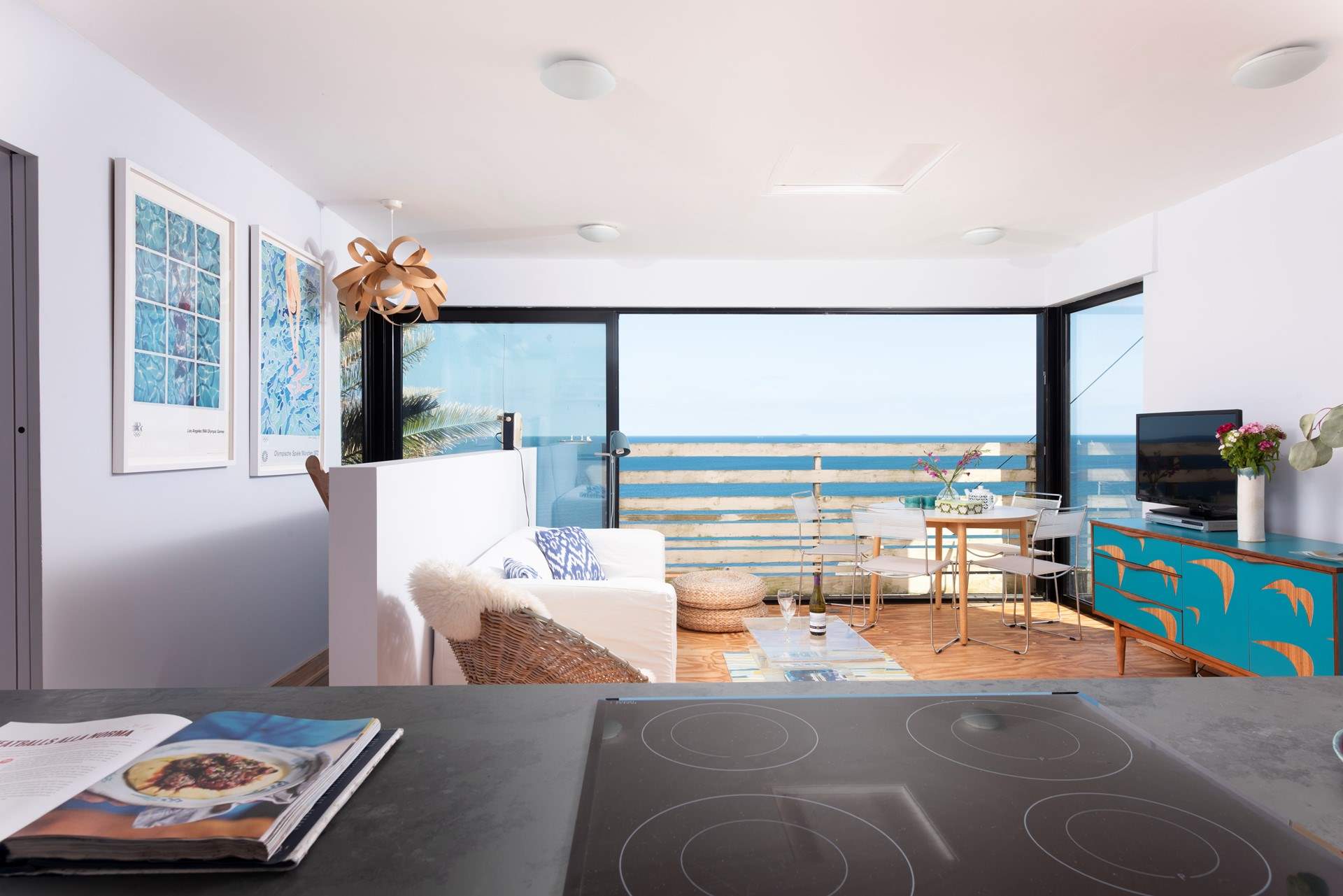 Open plan living at its best. 