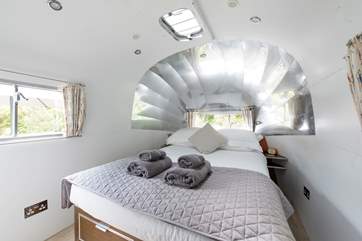 What a fabulous bed to snuggle into.