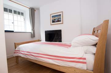 The first floor single bedroom.