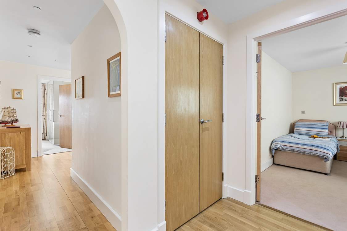 The central hall that links the apartment together.