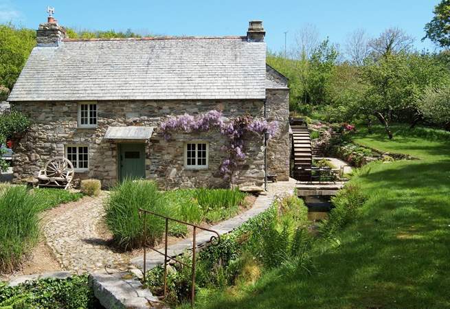 This is the cottage side of the mill which is picture perfect.