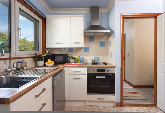 A very well equipped kitchen to cook up a feast.