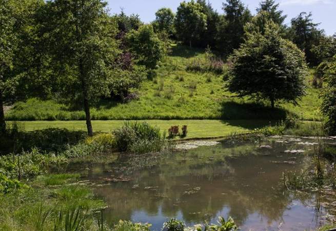 Why not sit next to beautiful stretch of water with a picnic? You need to venture no further than your own private garden to experience such a special setting!