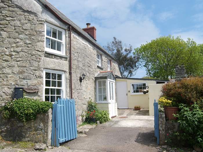 Church Cottage, Sleeps 5 in Praa Sands