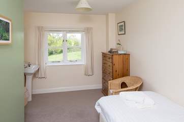 Dragonfly on the first floor, with a wash-basin in the room and also an en suite shower-room.
