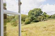Be sure to use the binoculars to watch the wildlife from the window of Dragonfly bedroom.